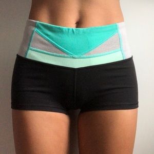 Booty shorts Final price